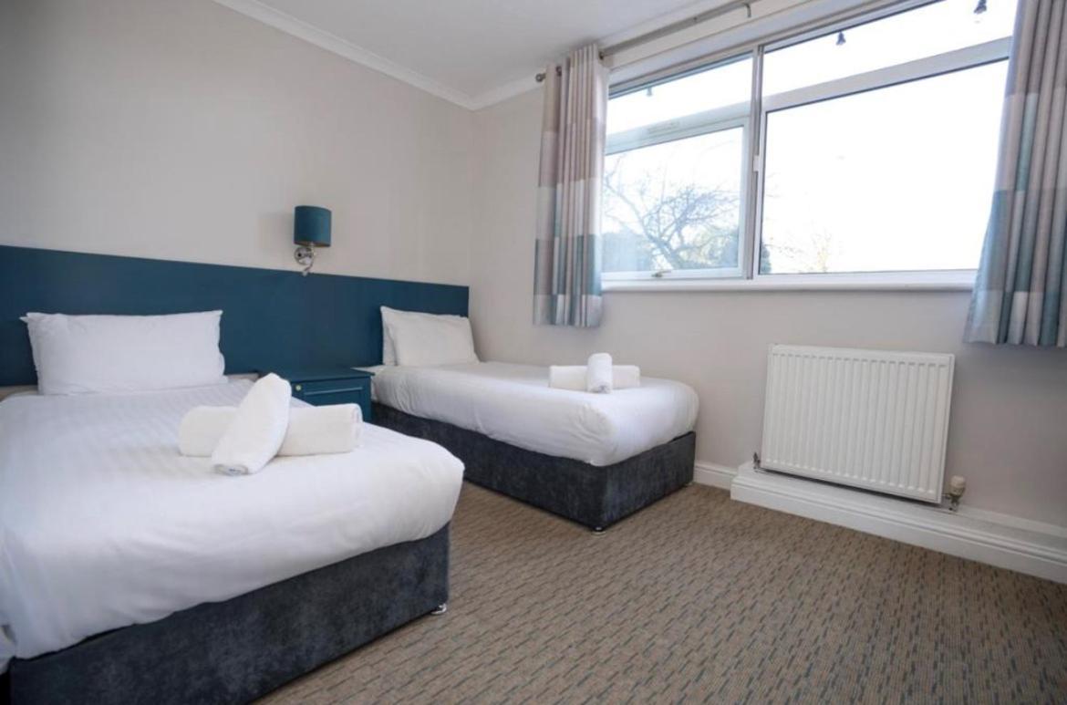 Birch Hotel Heywood Екстер'єр фото